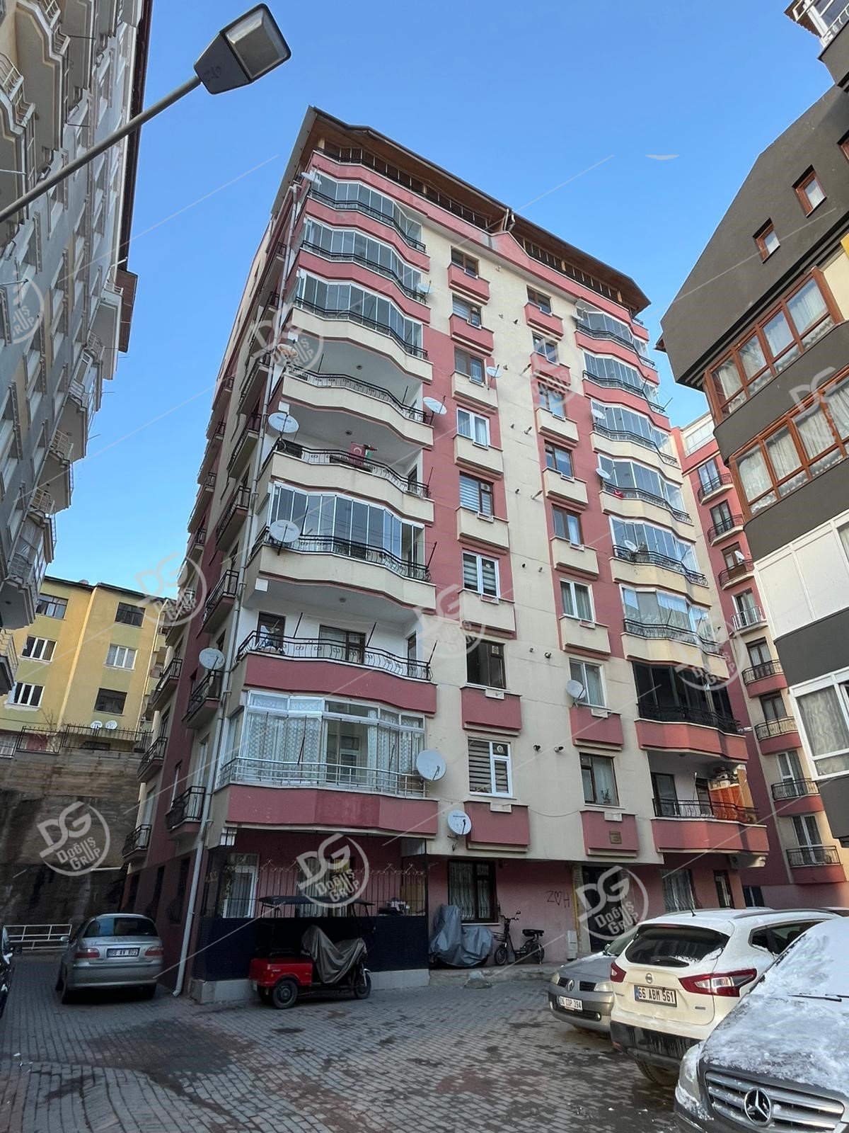 VALİ KONAĞI YAKINI TERASLI 7+1 SATILIK DUBLEKS