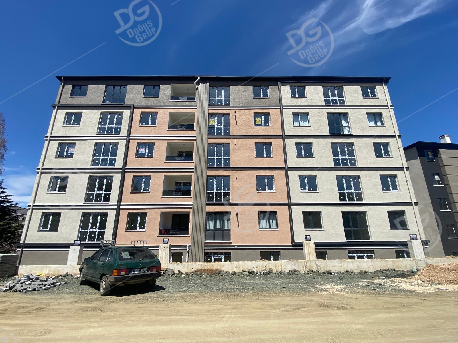 SIFIR YAPI GÜNEY CEPHELİ ARA KAT 2+1 SATILIK DAİRE