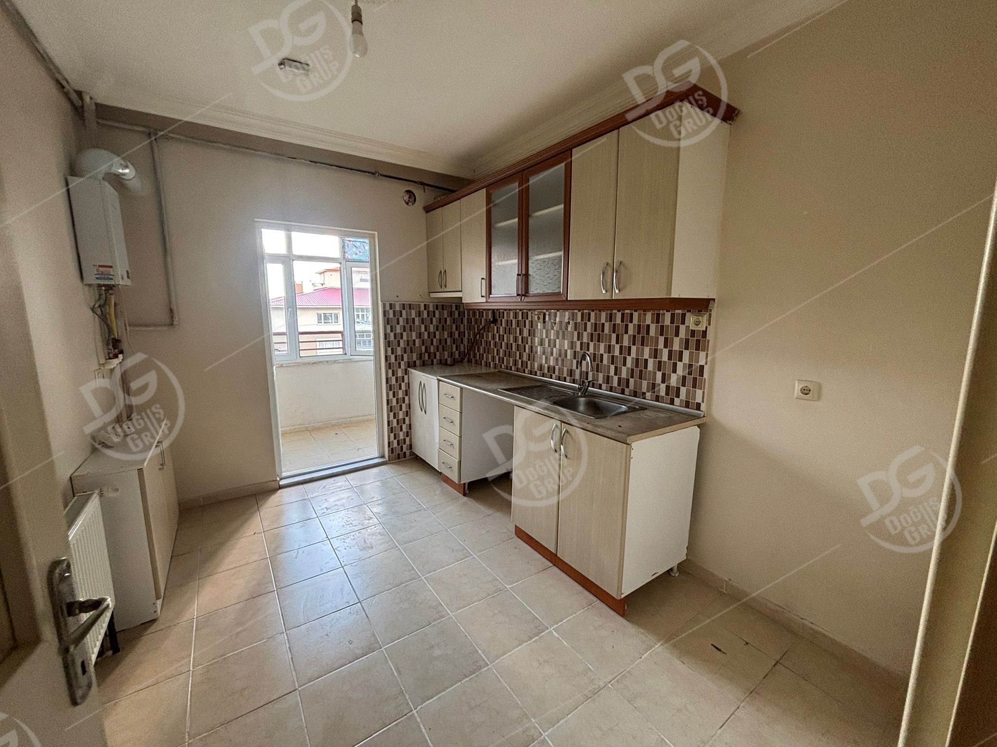 CEZAEVİ TOKİDE ARA KAT 2+1 KİRALIK DAİRE