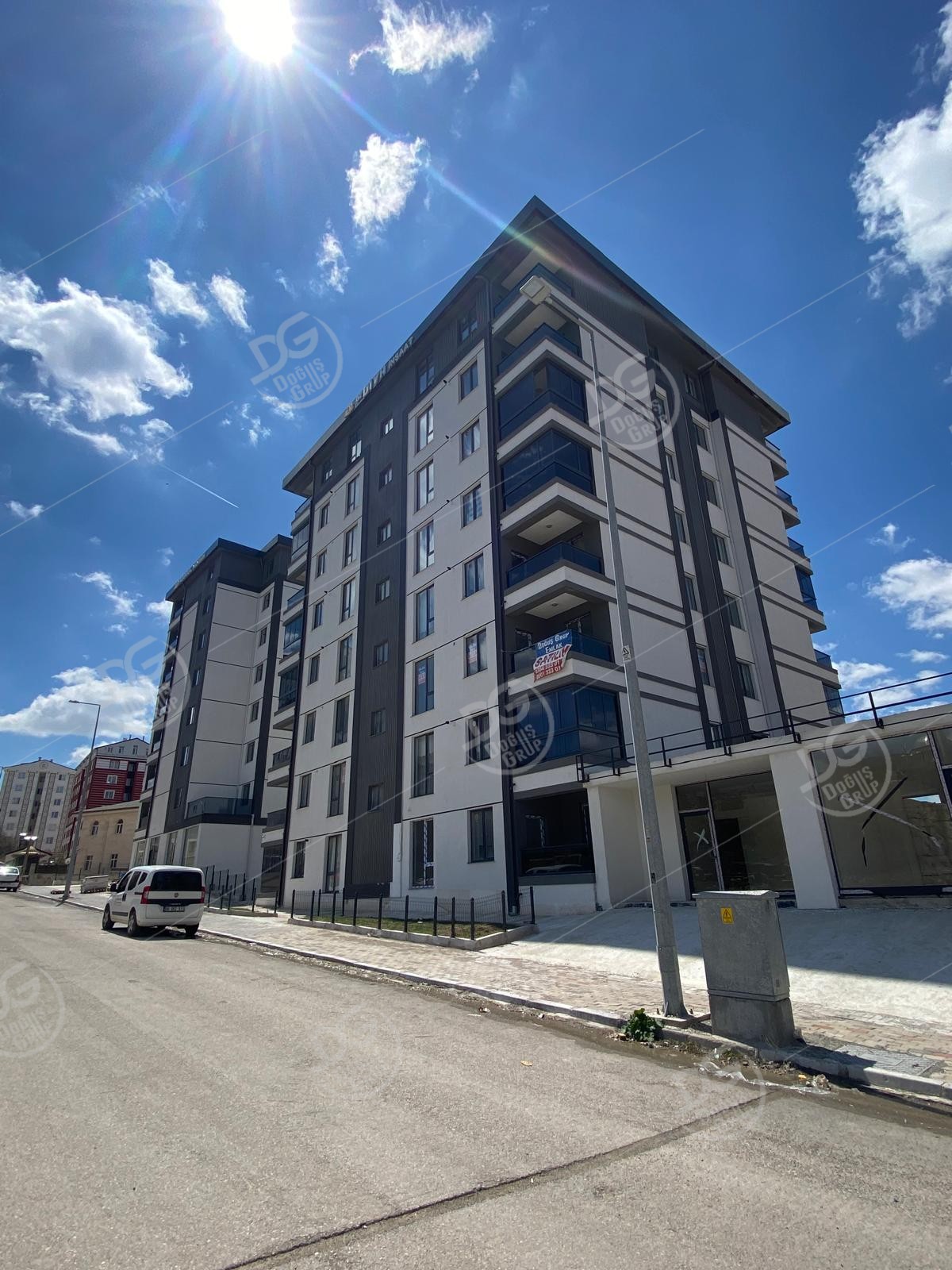 ÜNİVERSİTE YOLUNDA SIFIR YAPI ARA KAT 3+0 SATILIK DAİRE