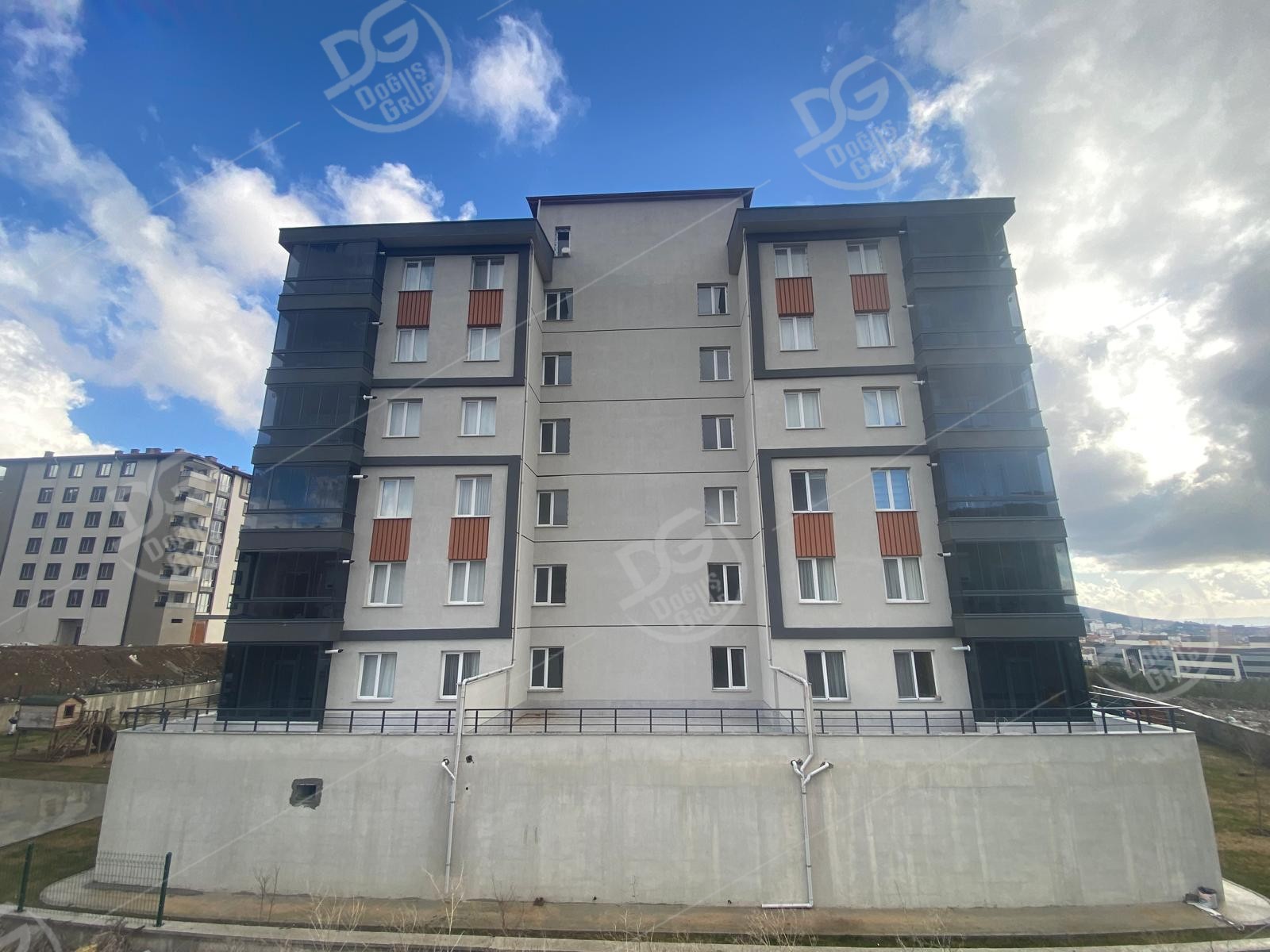 ŞEHİR HASTANESİ YANI KİRACILI 2+1 EŞYALI SATILIK DAİRE