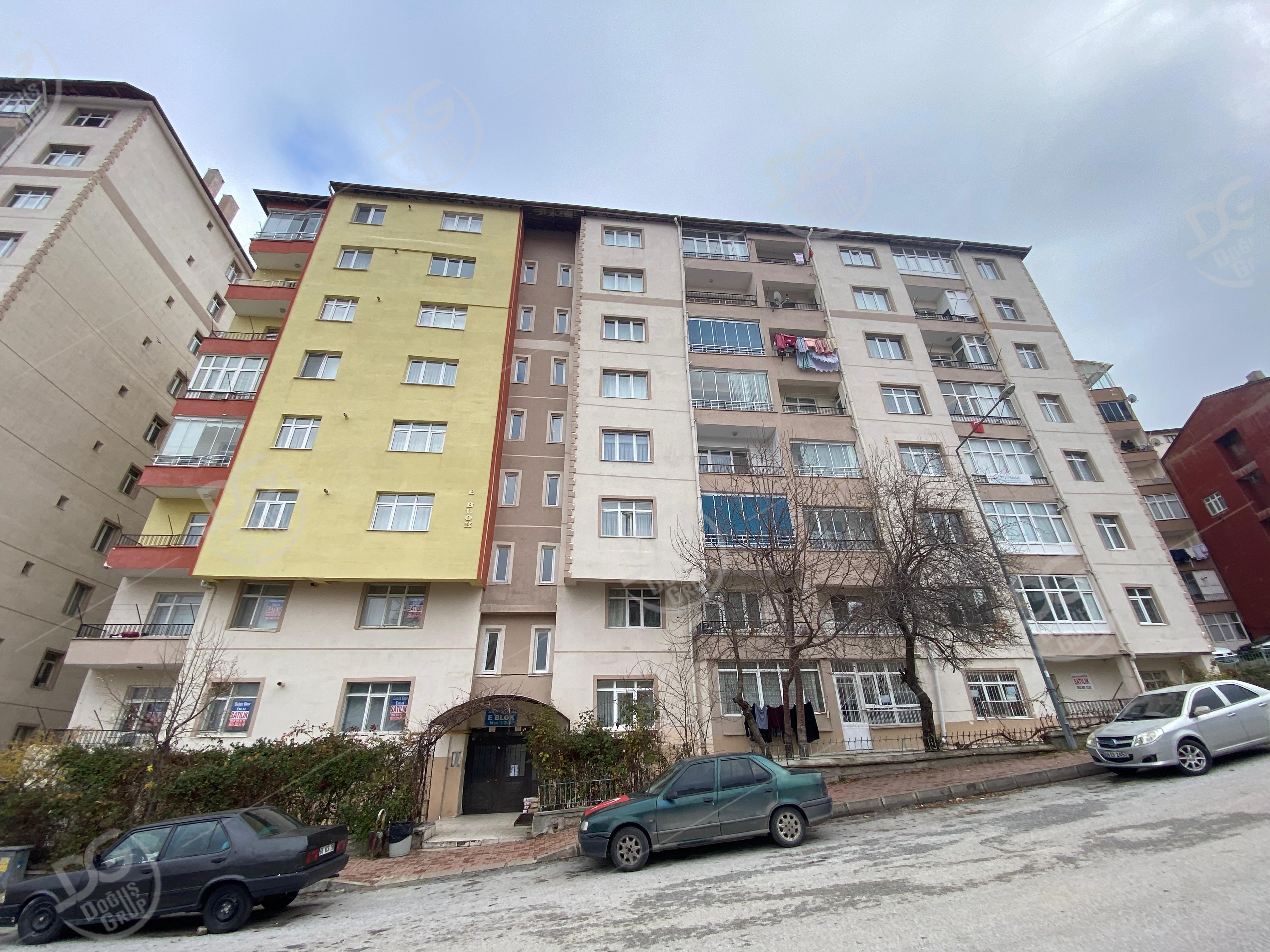 ŞEHİR MERKEZİNDE 2 CEPHELİ 3+1 SATILIK DAİRE