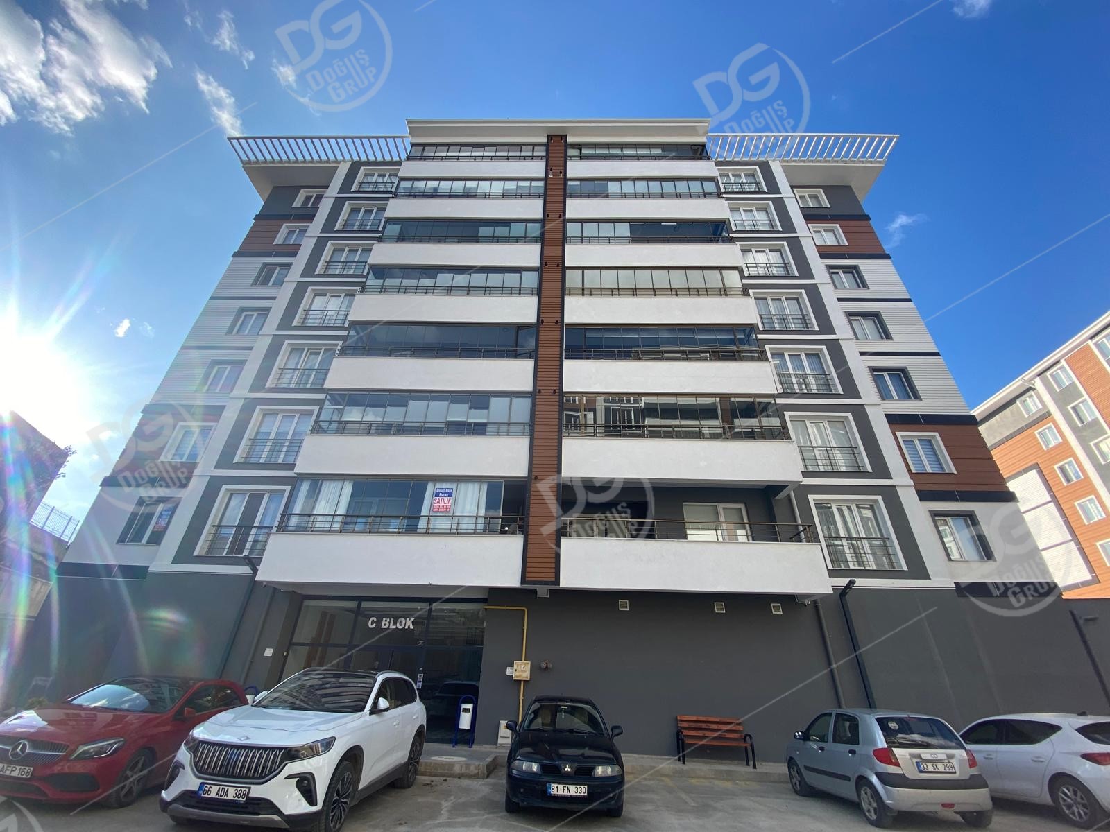 ÜNİVERSİTE YOLUNDA MEVCUT KİRACILI 4+1 SATILIK DAİRE