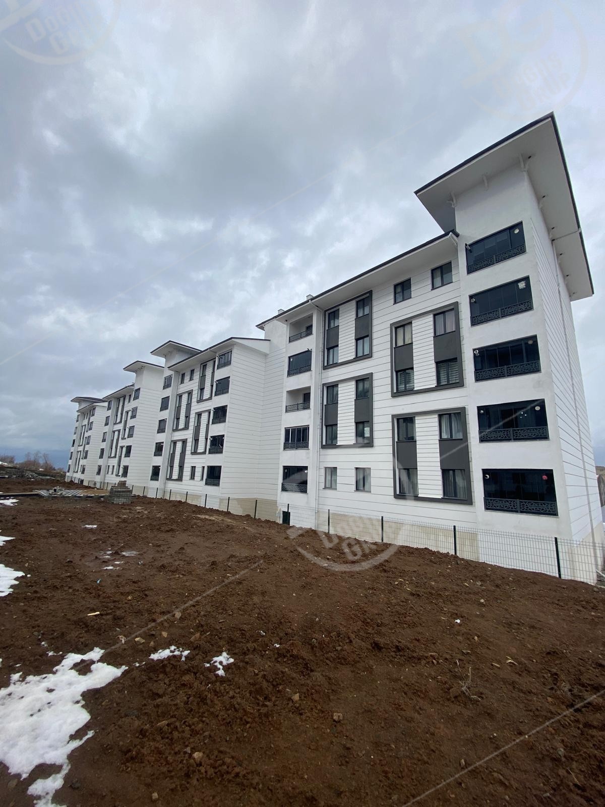 BEYTEPE KONUTLARINDA ARA KAT 2+1 EŞYALI KİRALIK DAİRE