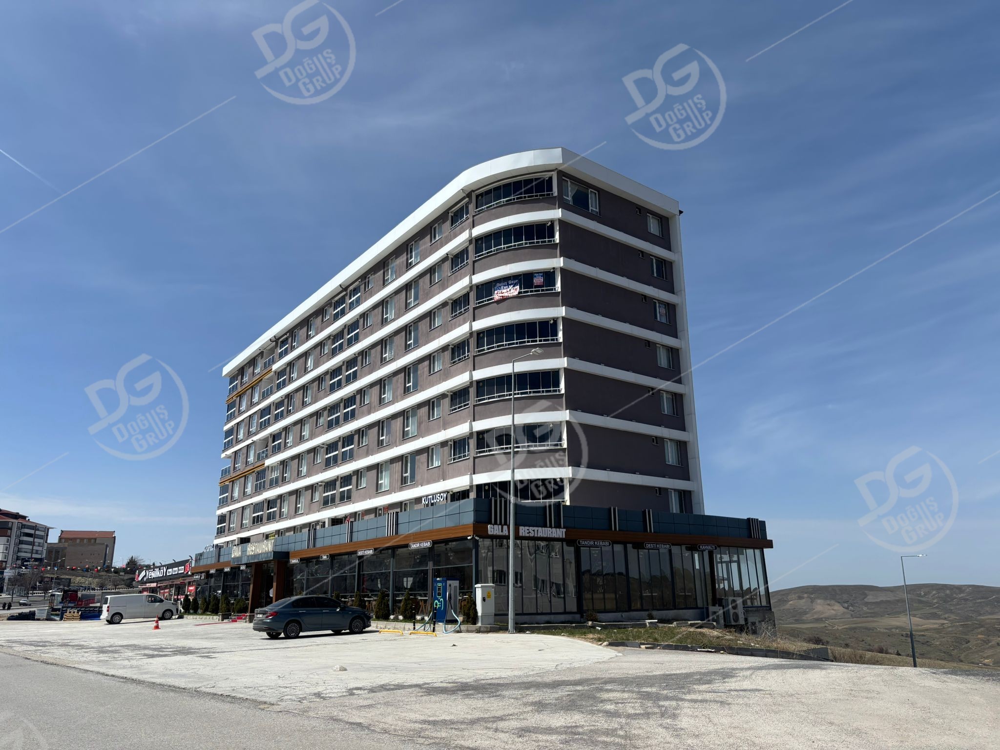 ÜNİVERSİTE BÖLGESİ ANAYOL ÜZERİ ARA KAT 2+1 EŞYALI KİRALIK DAİRE