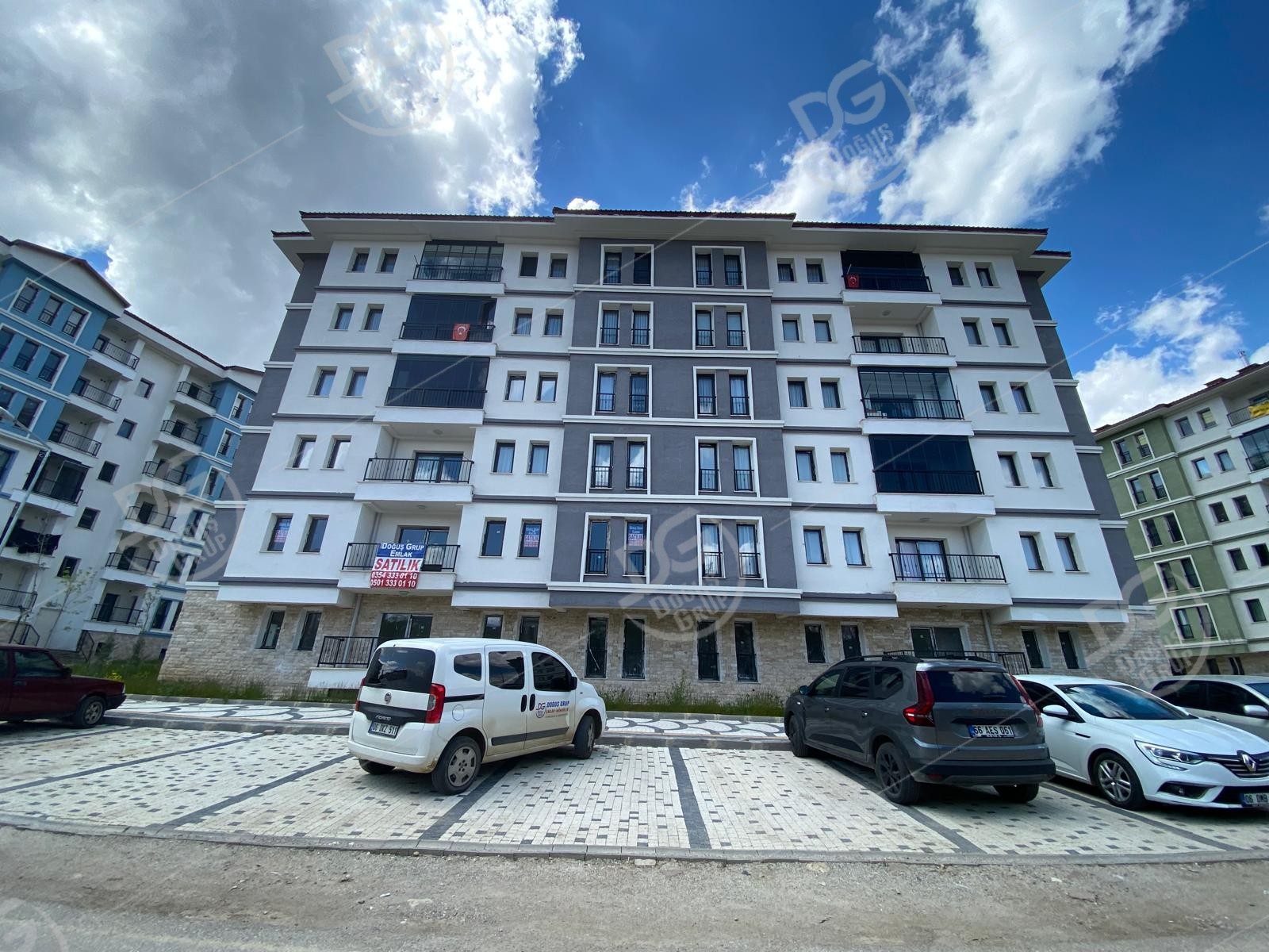 MENEKŞE TOKİDE ARA KAT 3+1 SATILIK DAİRE