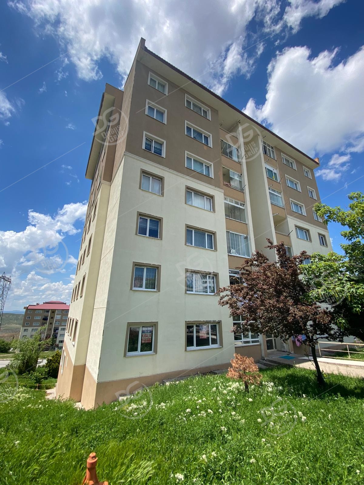 ÜNİVERİSTE YOLU TOKİ KONUTLARINDA 3+1 KİRALIK DAİRE