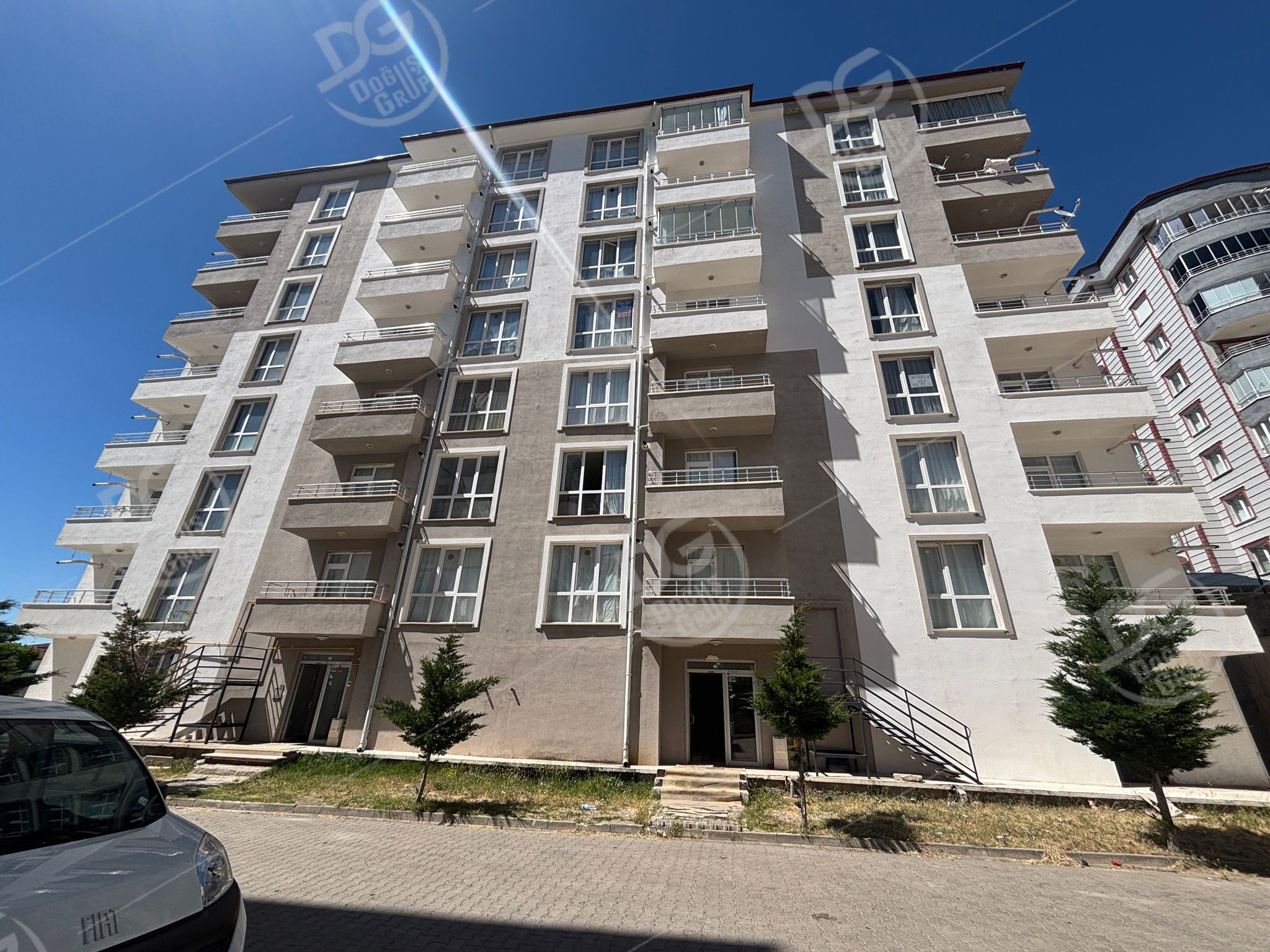 ÜNİVERSİTE YOLU ÜZERİ ARA KAT 1+1 EŞYALI KİRALIK DAİRE