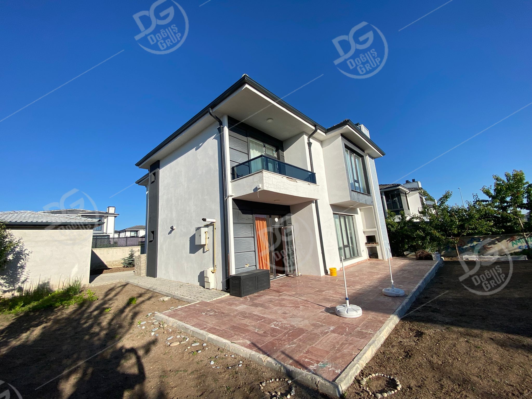 GÜNEYKENT VİLLALARINDA FULL+FULL 4+1 SATILIK VİLLA