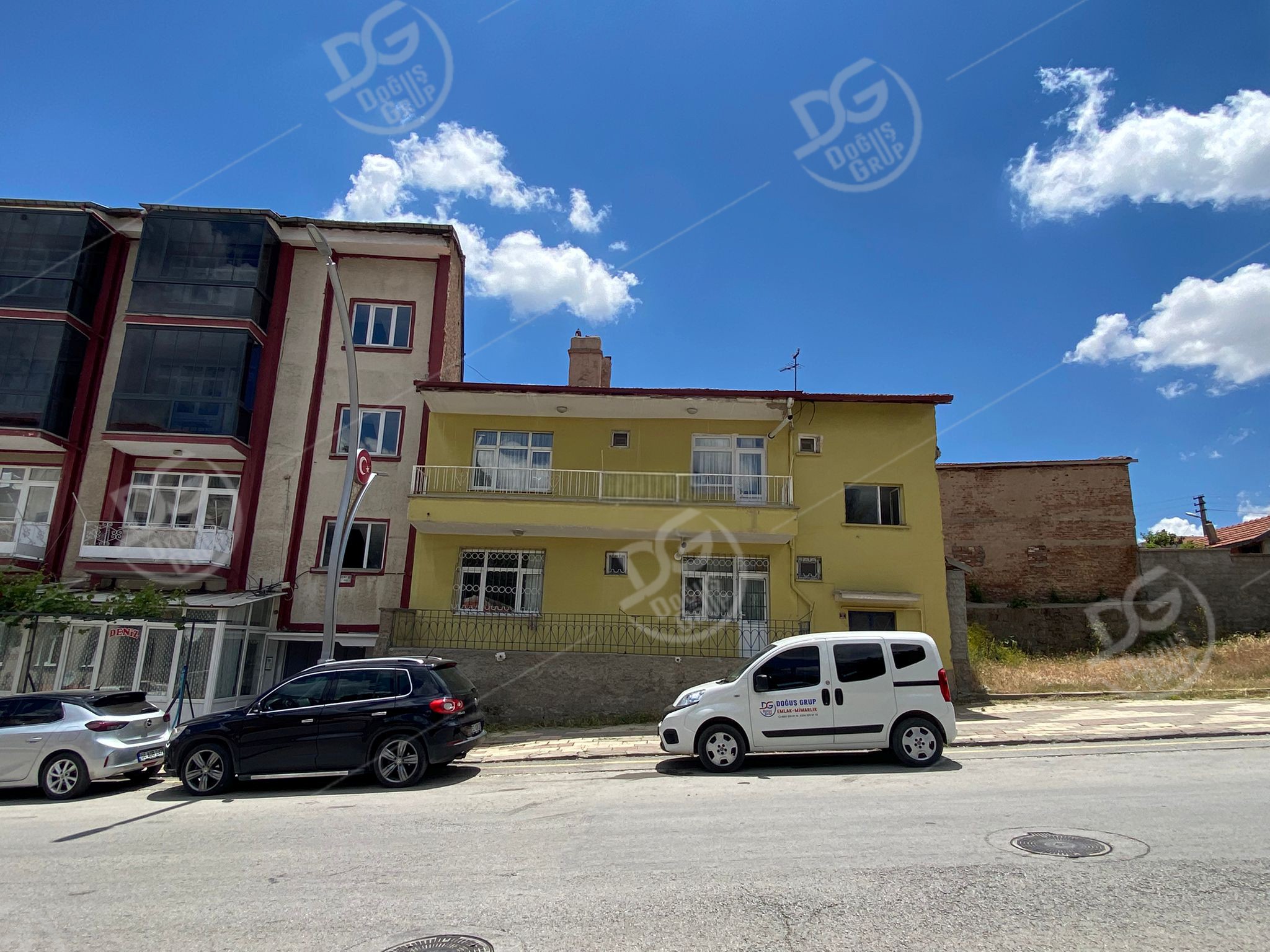 ŞEHİR MERKEZİNE YÜRÜME MESAFESİNDE 2+1 SATILIK DAİRE