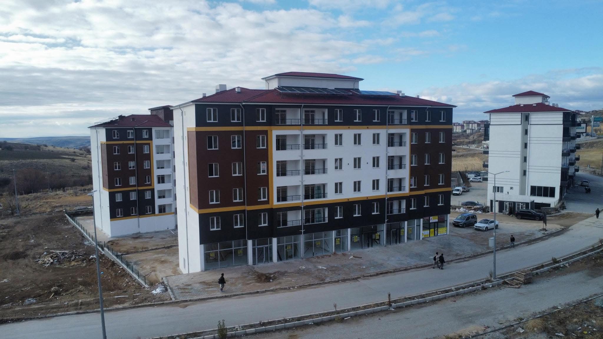 ÜNİVERSİTE BÖLGESİNDE SIFIR YAPI 3+0 DAİRE