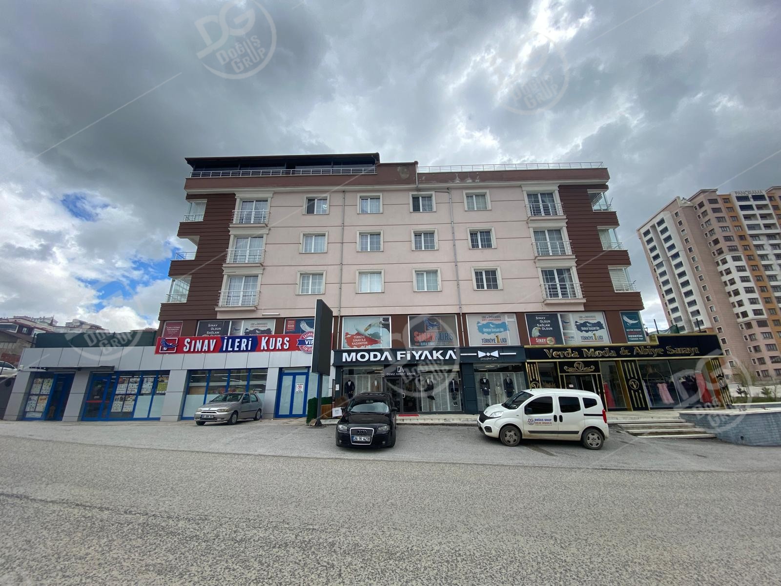 NOVADA AVM YANI BAŞINDA İÇİ FULL YAPILI TERASLI 4+1 DUBLEKS