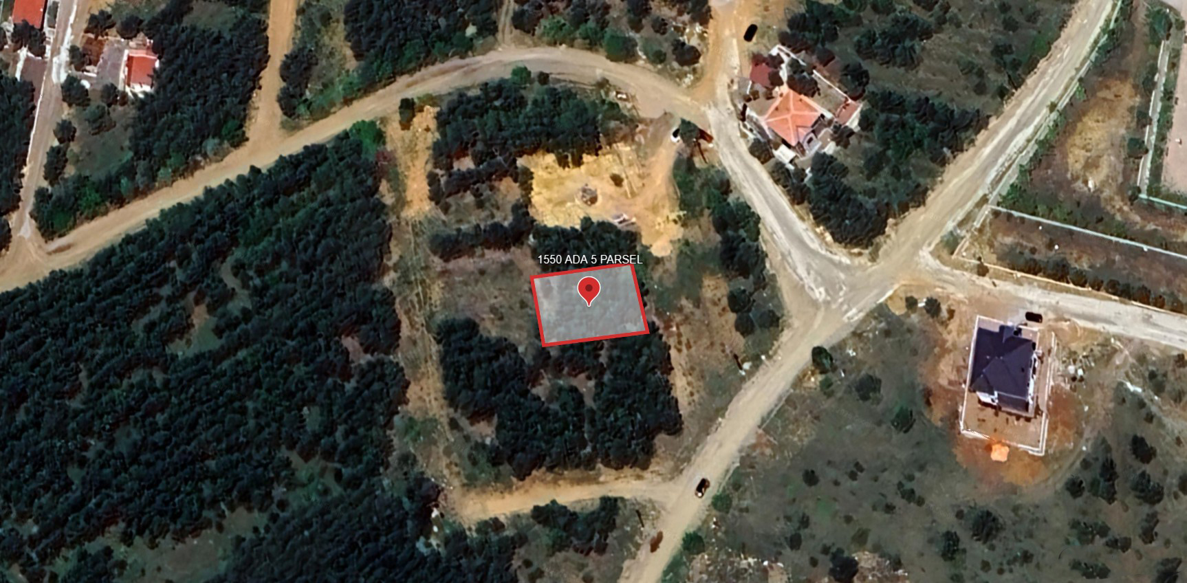 BAHÇEŞEHİRDE 418 M² SATILIK VİLLA ARSASI