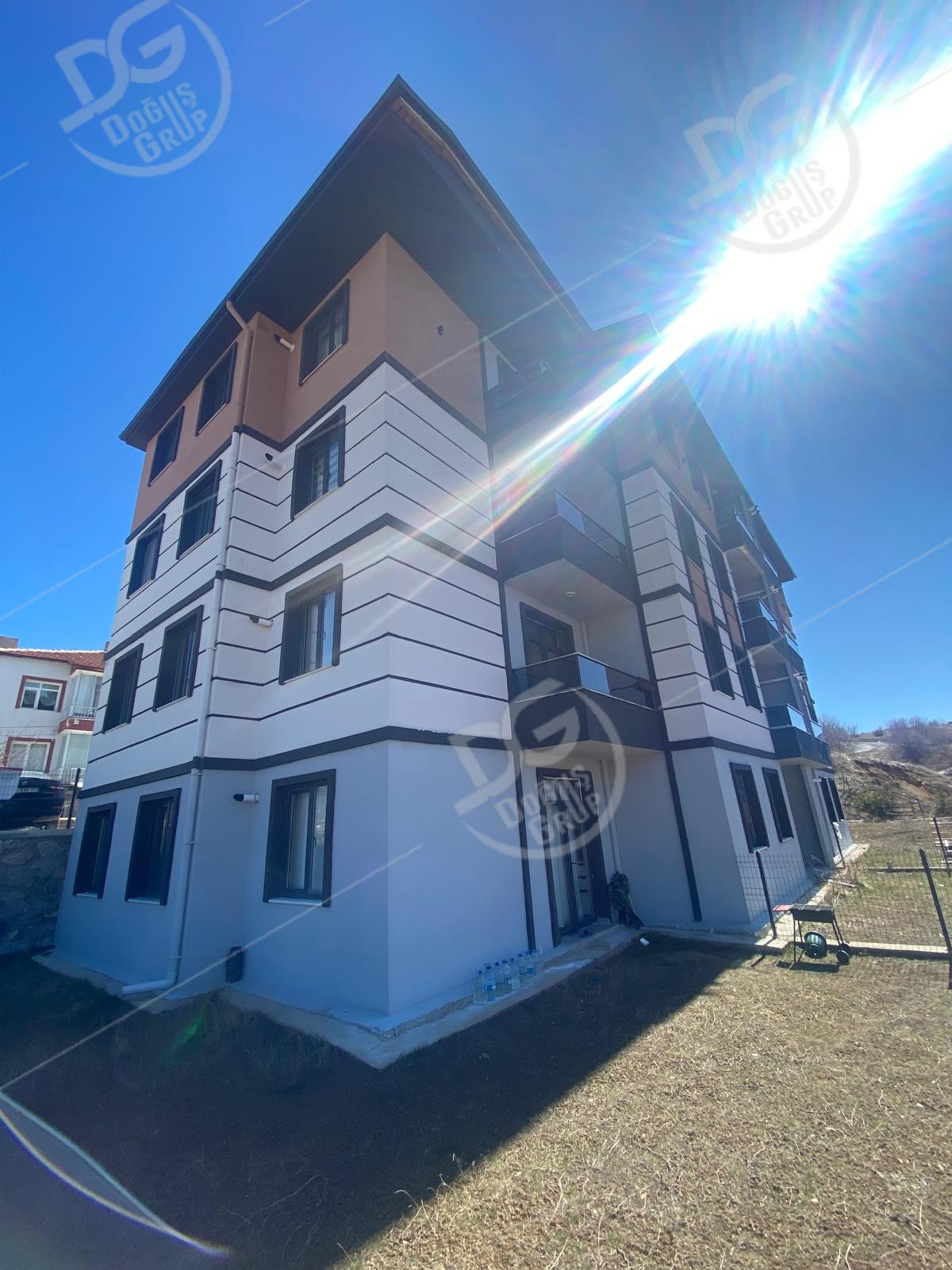 MİLLET BAHÇESİ KARŞISI SIFIR YAPILI 2+1 SATILIK DAİRE