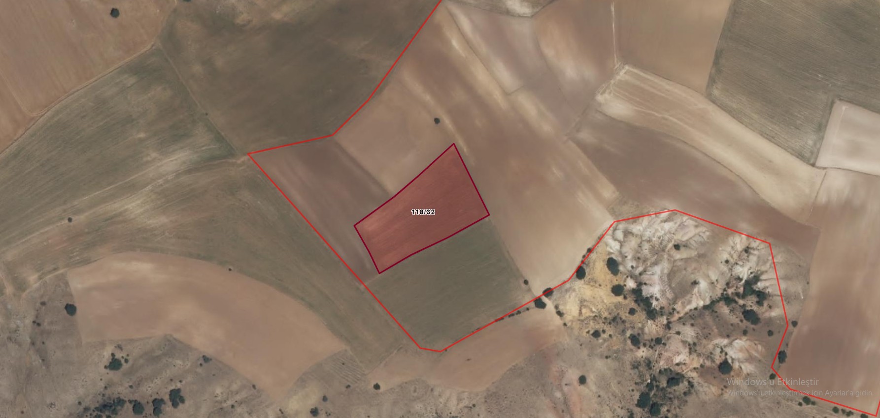 SALMANFAKILI MEVKİİNDE 7.079 m² SATILIK TARLA
