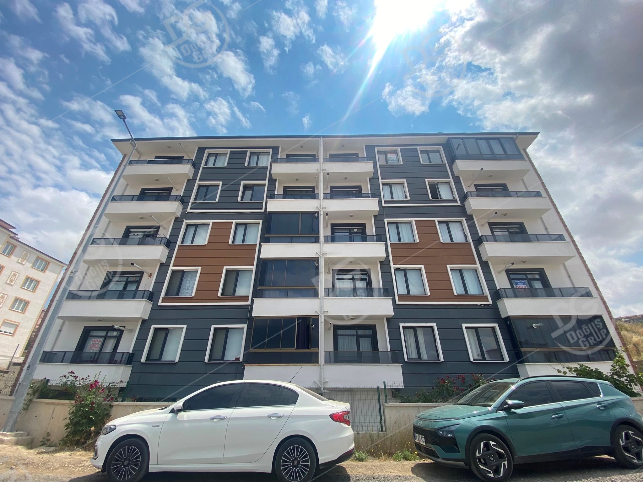 ÜNİVERSİTE BÖLGESİNDE MEVCUT KİRACILI ARA KAT 2+1 SATILIK DAİRE