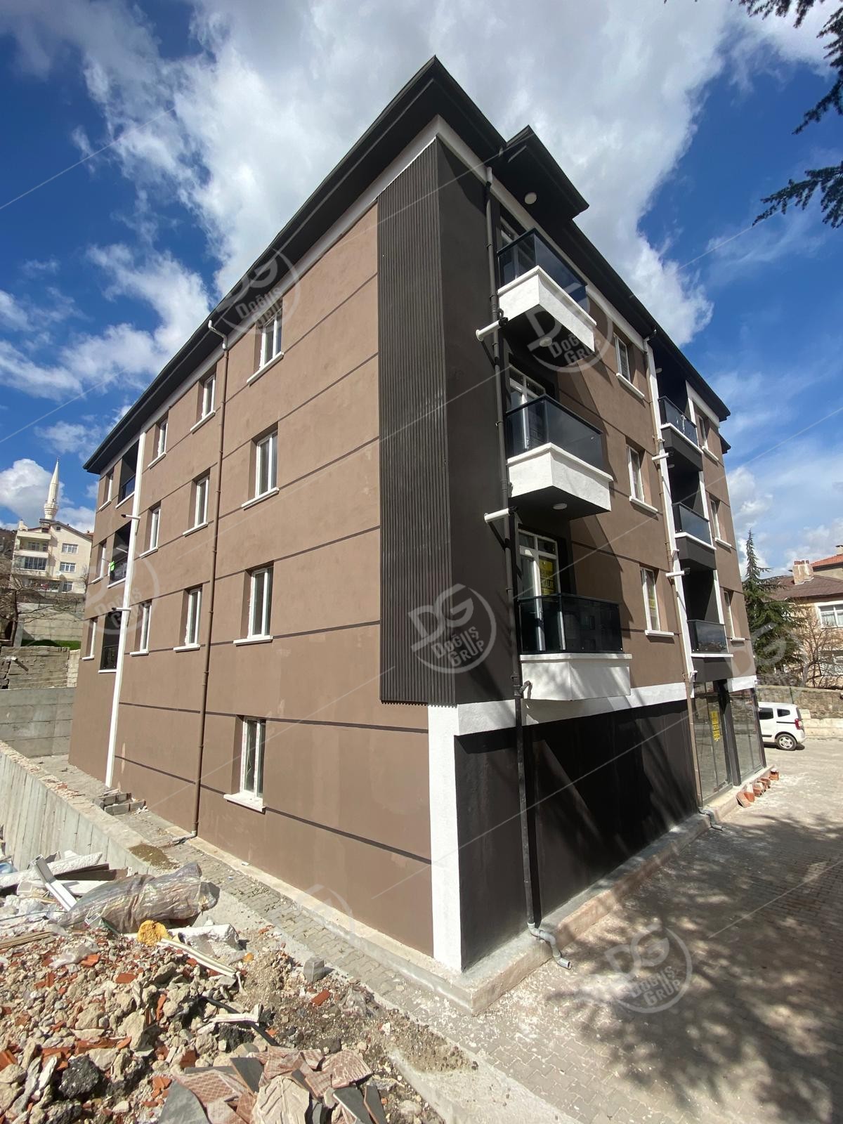 DOĞUŞ'TAN MERKEZE YÜRÜME MESAFESİNDE SIFIR 2+1 SATILIK
