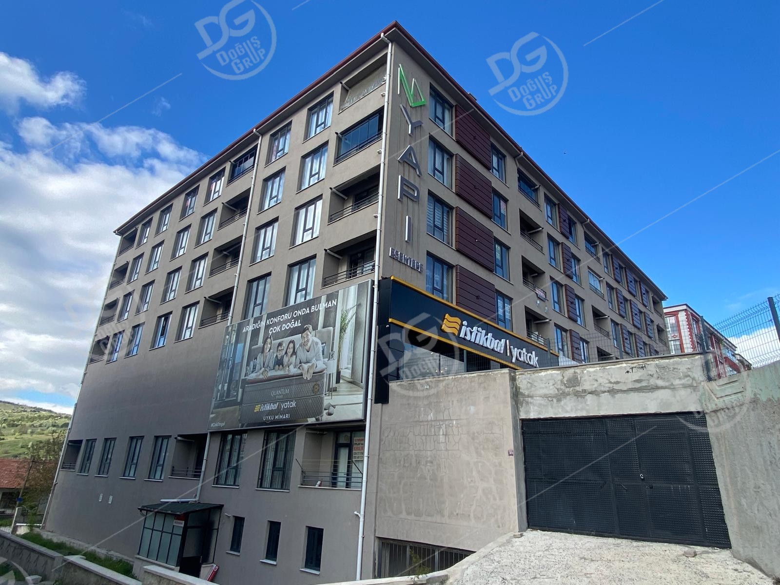 DOĞUŞ'TAN ANAYOL ÜZERİNDE SATILIK 2+1 DAİRE