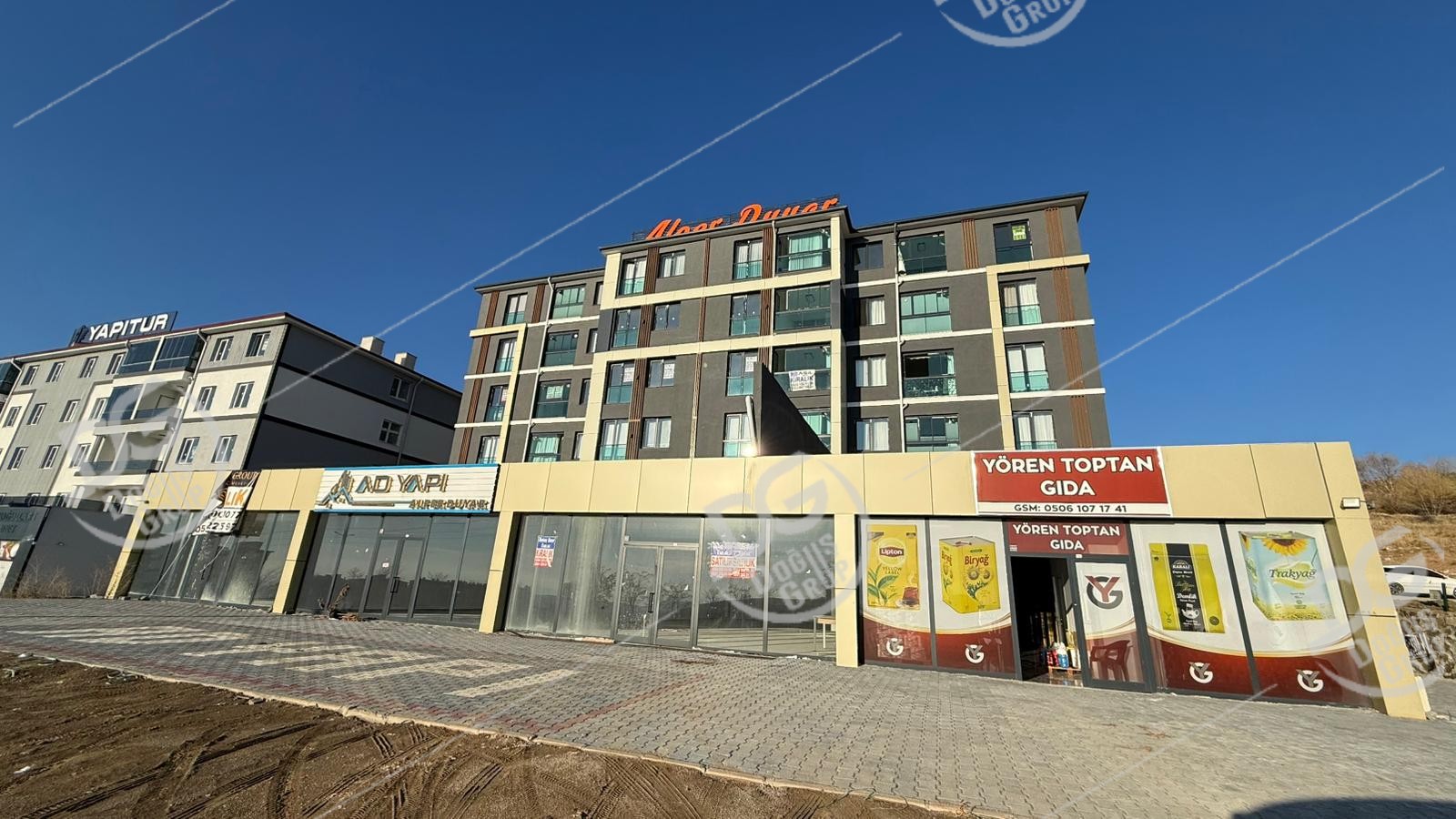 ÜNİVERSİTE YOLUNA SIFIR KONUMDA SIFIR YAPI SATILIK DÜKKAN