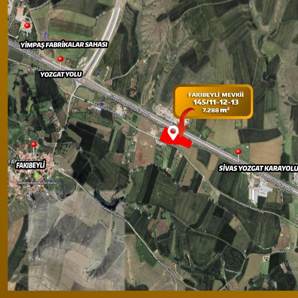 FAKİBEYLİ KÖYÜ'NDE YOL KENARI SATILIK TARLA