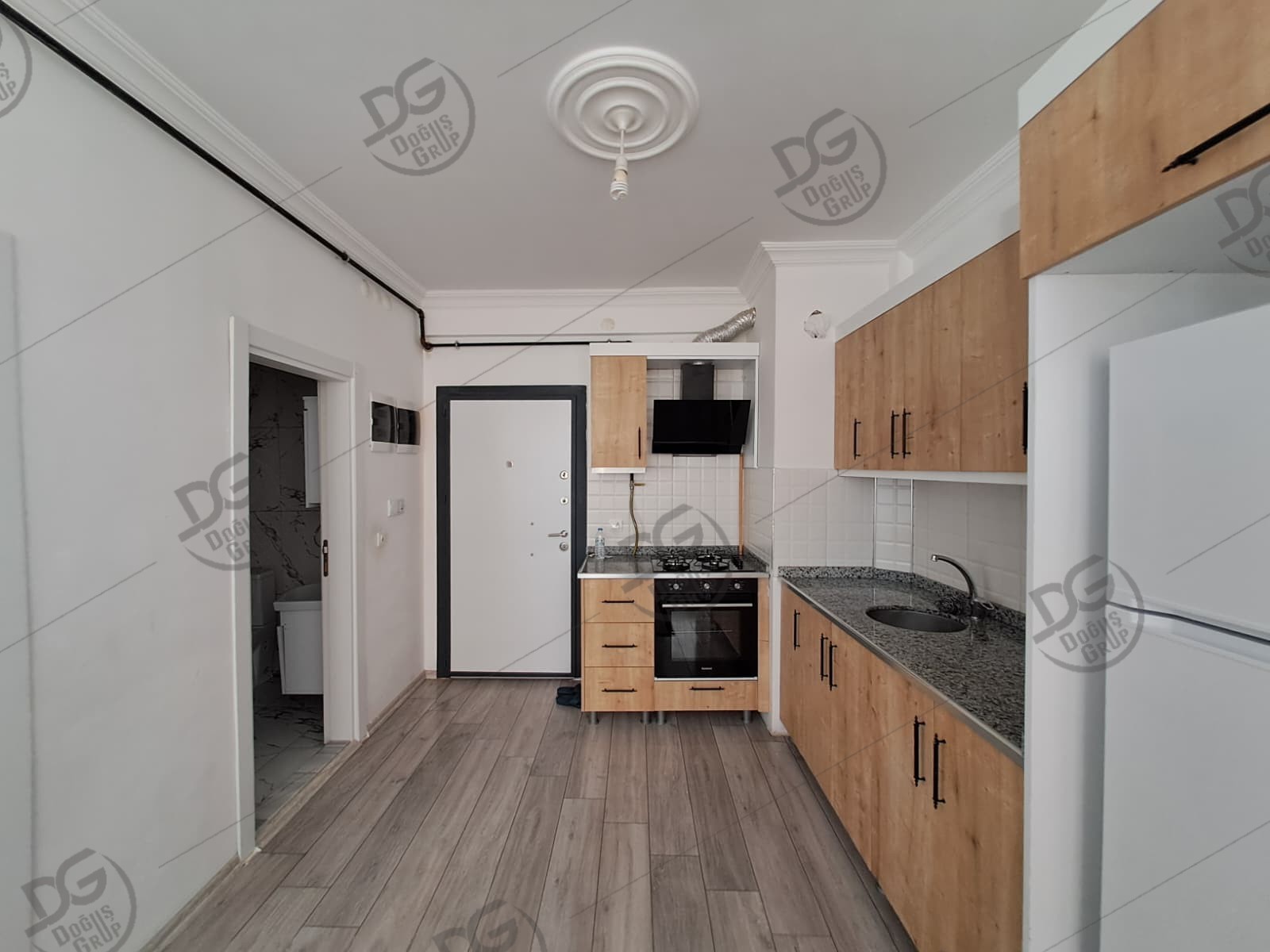 ÜNİVERSİTE YOLU ÜZERİ 2+1 EŞYALI KİRALIK DAİRE