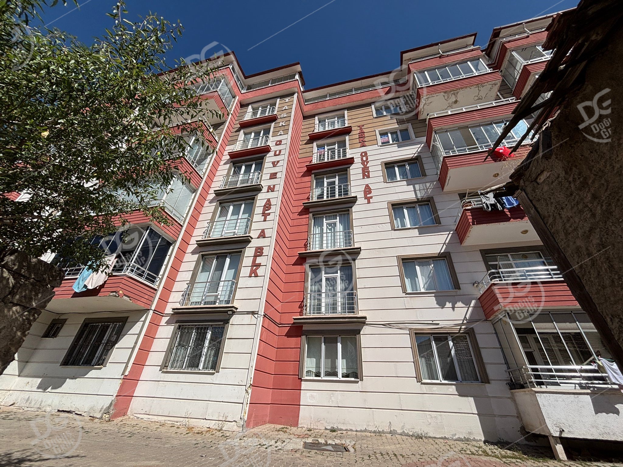 ŞEHİR MERKEZİNDE KİRALIK 3+1 DAİRE