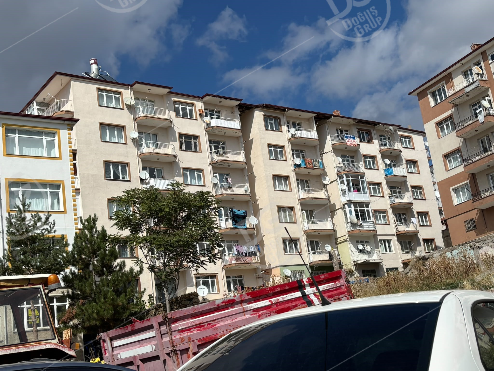 ÇARŞI İÇİNDE 3+1 SATILIK DAİRE